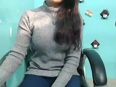 Snapshot of Yashi chatting on 03/01/25, 11:17 Yashi online show from 03/01/25, 11:17