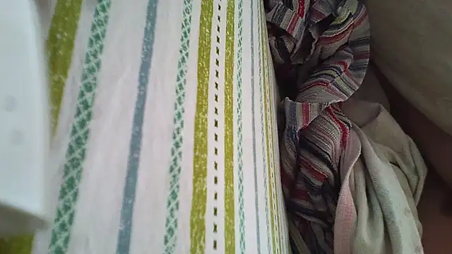 Snapshot of qoooqing67 chatting on 02/08/25, 01:00 qoooqing67 online show from 02/08/25, 01:00