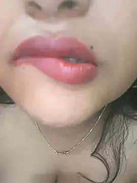 Snapshot of Ashwini_Gowda_91 chatting on 01/05/25, 01:13 Ashwini Gowda 91 online show from 01/05/25, 01:13