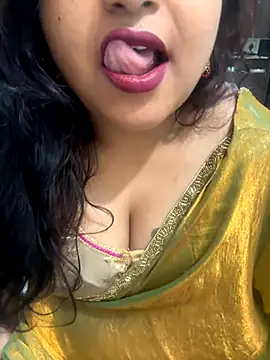 Snapshot of Ashwini_Gowda_91 chatting on 10/11/25, 05:44 Ashwini Gowda 91 online show from 10/11/25, 05:44