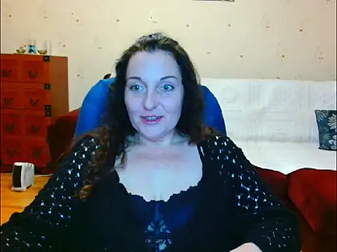 Alice3694 online show from 04/19/26, 02:44