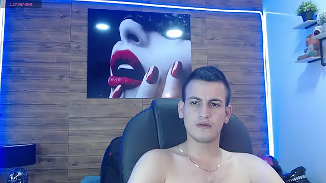 Snapshot of Cerokershelby chatting on 01/13/25, 11:38 Cerokershelby online show from 01/13/25, 11:38