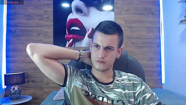 Snapshot of Cerokershelby chatting on 01/15/25, 07:15 Cerokershelby online show from 01/15/25, 07:15