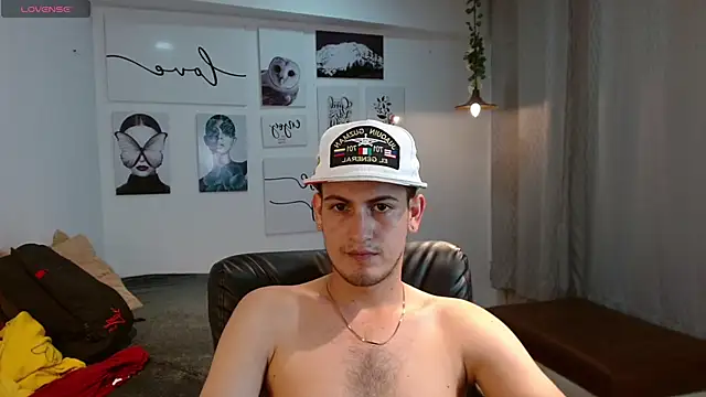 Snapshot of Cerokershelby chatting on 11/25/25, 11:10 Cerokershelby online show from 11/25/25, 11:10