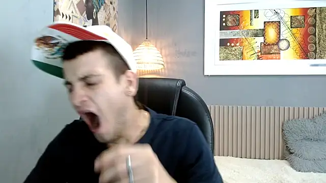 Snapshot of Cerokershelby chatting on 12/18/25, 07:47 Cerokershelby online show from 12/18/25, 07:47