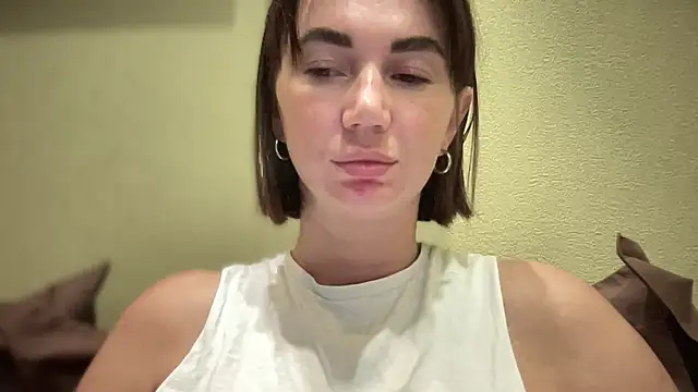 Snapshot of EvilDemon94 chatting on 10/11/25, 01:42 EvilDemon94 online show from 10/11/25, 01:42