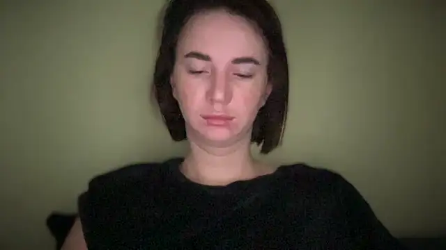 Snapshot of EvilDemon94 chatting on 10/25/25, 05:26 EvilDemon94 online show from 10/25/25, 05:26