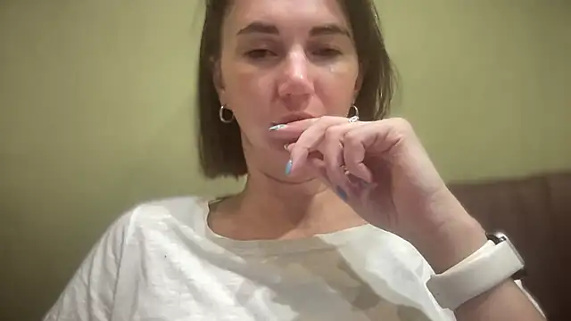 Snapshot of EvilDemon94 chatting on 10/26/25, 08:26 EvilDemon94 online show from 10/26/25, 08:26