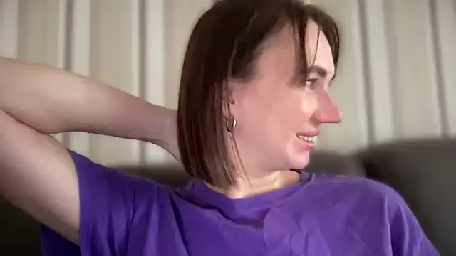 Snapshot of EvilDemon94 chatting on 11/02/25, 09:00 EvilDemon94 online show from 11/02/25, 09:00