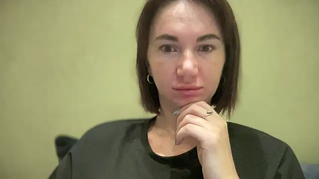 Snapshot of EvilDemon94 chatting on 11/06/25, 05:19 EvilDemon94 online show from 11/06/25, 05:19