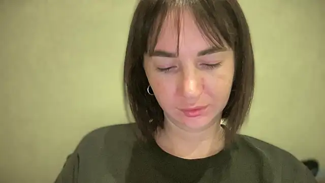 Snapshot of EvilDemon94 chatting on 11/26/25, 05:30 EvilDemon94 online show from 11/26/25, 05:30