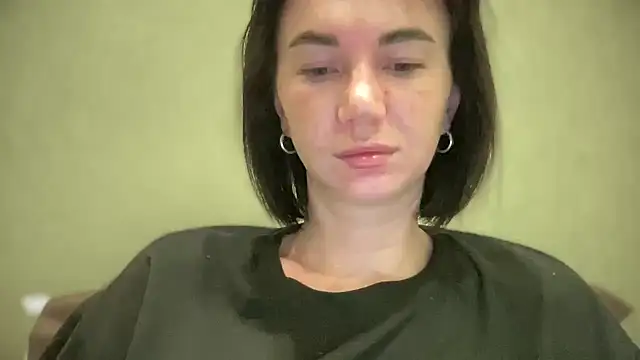 Snapshot of EvilDemon94 chatting on 11/29/25, 05:32 EvilDemon94 online show from 11/29/25, 05:32