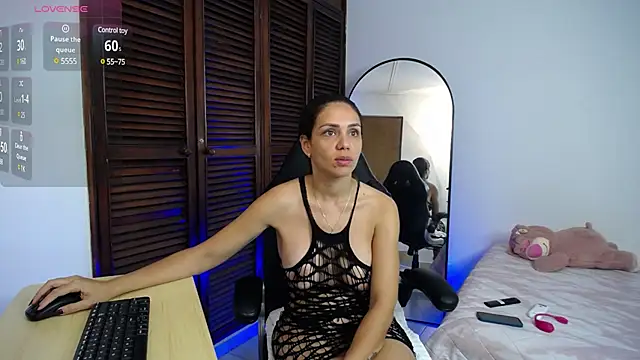 karoll marquez online show from 01/13/25, 04:41