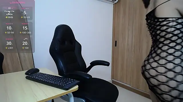 karoll marquez online show from 09/27/25, 11:10