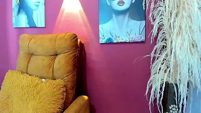 Snapshot of ChloeTurner_ chatting on 02/25/25, 04:10 ChloeTurner online show from 02/25/25, 04:10