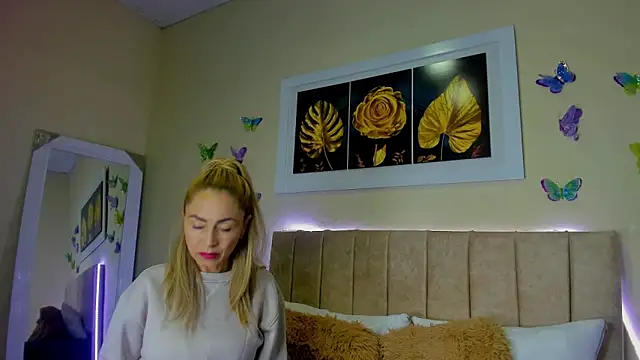 emagarcia online show from 09/28/25, 10:53