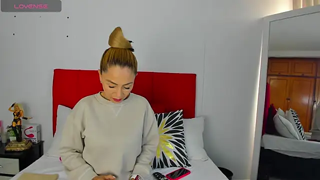 emagarcia online show from 11/17/25, 12:55