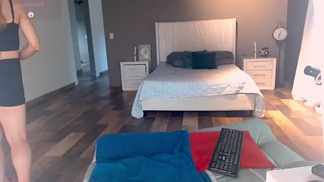 greyslopez online show from 12/12/24, 07:15