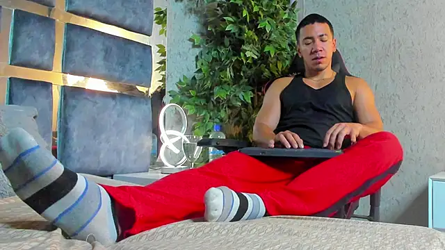 marc ginale online show from 11/26/25, 01:12