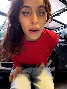 Katee Jones online show from 10/29/25, 10:33