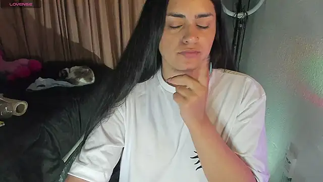 Snapshot of _laina_ chatting on 12/09/24, 06:12 laina online show from 12/09/24, 06:12