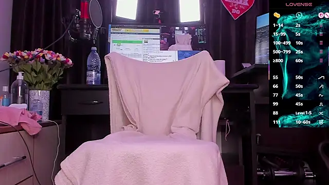 Raissa sky26 online show from 12/05/25, 03:37