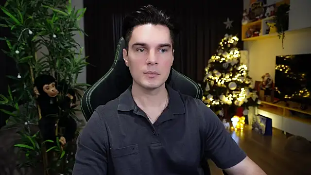 Snapshot of billypassion chatting on 12/14/25, 12:43 billypassion online show from 12/14/25, 12:43
