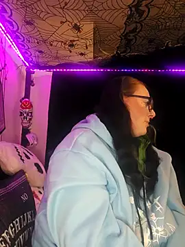 Bunny Cummings online show from 11/11/25, 11:49