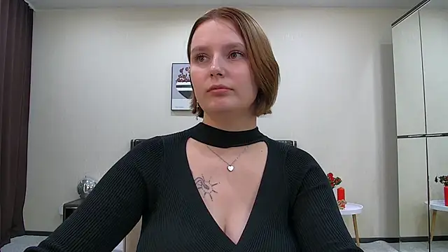 Snapshot of DianeMills chatting on 01/16/25, 01:16 DianeMills online show from 01/16/25, 01:16