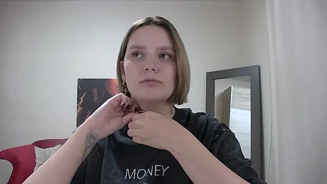 Snapshot of DianeMills chatting on 01/18/25, 02:44 DianeMills online show from 01/18/25, 02:44