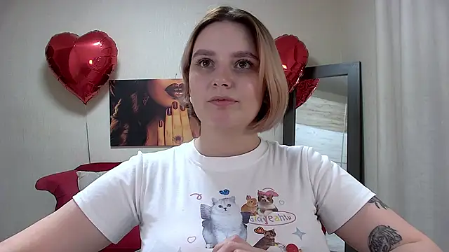 Snapshot of DianeMills chatting on 02/25/25, 11:00 DianeMills online show from 02/25/25, 11:00