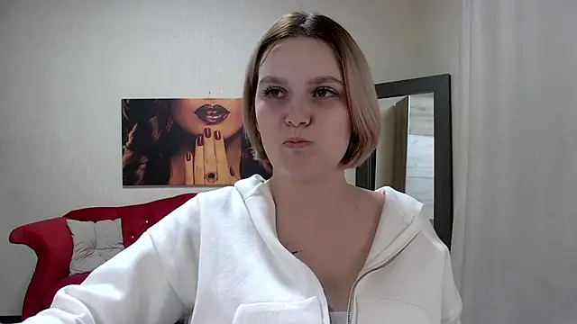 Snapshot of DianeMills chatting on 03/09/25, 11:56 DianeMills online show from 03/09/25, 11:56