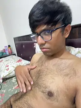 BoyzaraHatke online show from 04/11/26, 06:45