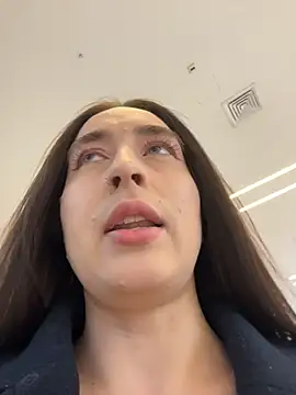 Holly Play online show from 03/10/26, 09:03