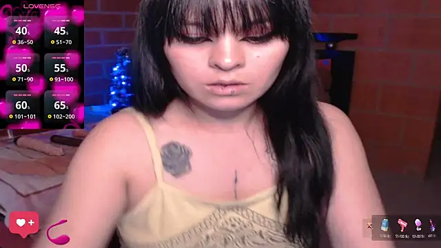 Snapshot of Valerydirty_dark chatting on 12/10/24, 10:05 Valerydirty dark online show from 12/10/24, 10:05