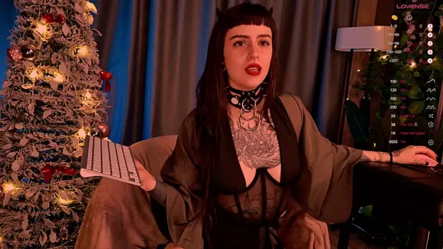 MichaellaMoon online show from 12/26/24, 11:35