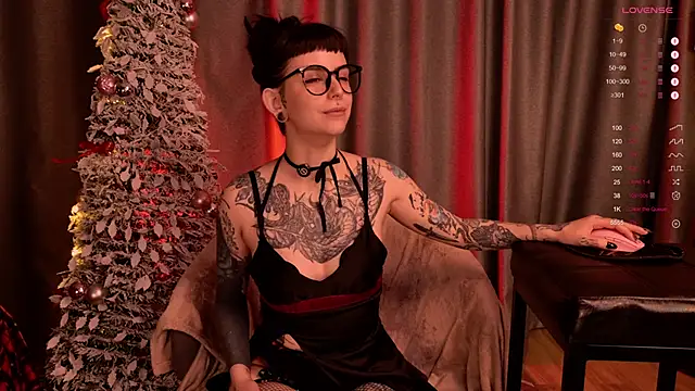 MichaellaMoon online show from 01/04/25, 12:59