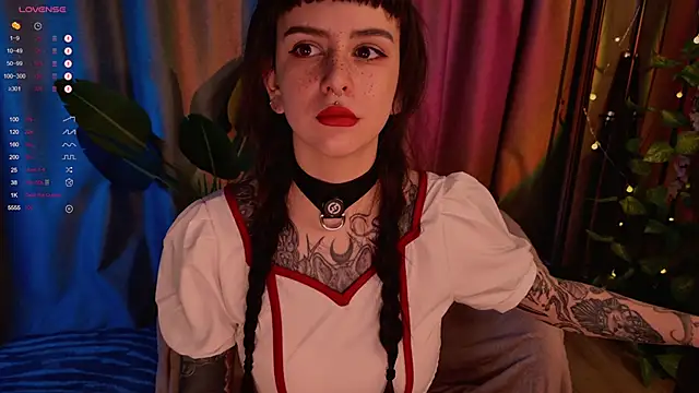 MichaellaMoon online show from 01/26/25, 12:37