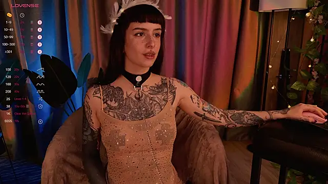 MichaellaMoon online show from 01/30/25, 10:41