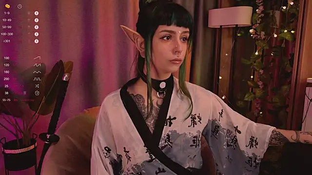 MichaellaMoon online show from 02/08/25, 11:24