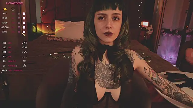 MichaellaMoon online show from 02/21/25, 04:05