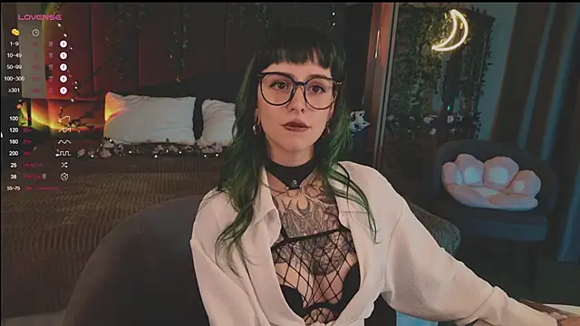 MichaellaMoon online show from 03/14/25, 06:07