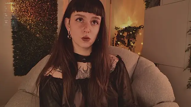 Snapshot of MichaellaMoon chatting on 02/04/26, 04:13 MichaellaMoon online show from 02/04/26, 04:13