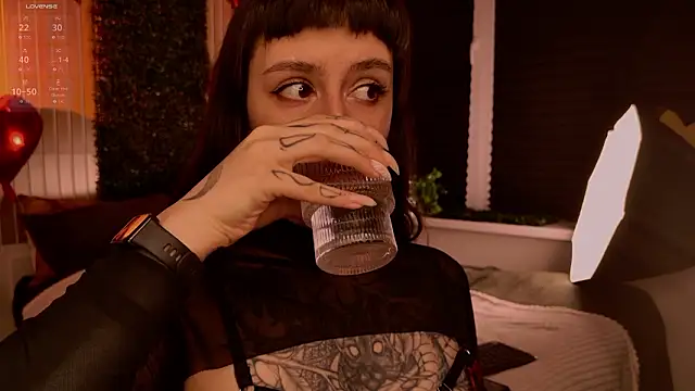 Snapshot of MichaellaMoon chatting on 02/13/26, 07:10 MichaellaMoon online show from 02/13/26, 07:10