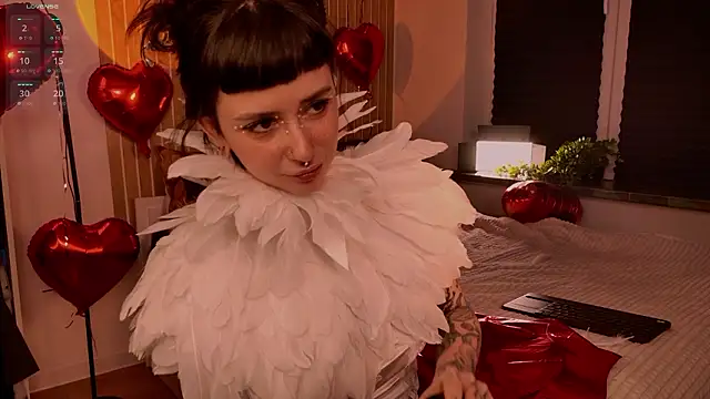 Snapshot of MichaellaMoon chatting on 02/14/26, 06:04 MichaellaMoon online show from 02/14/26, 06:04