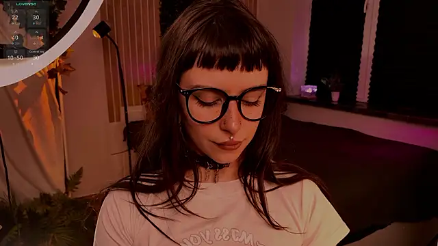 Snapshot of MichaellaMoon chatting on 02/23/26, 06:38 MichaellaMoon online show from 02/23/26, 06:38