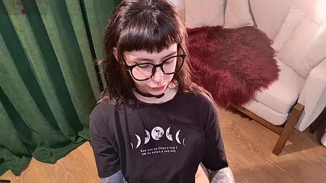 MichaellaMoon online show from 07/22/26, 12:30