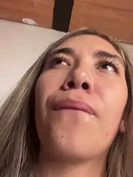 Iris lee online show from 01/02/25, 08:35