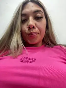 Iris lee online show from 02/14/25, 10:14