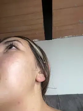 Iris lee online show from 02/21/25, 04:16